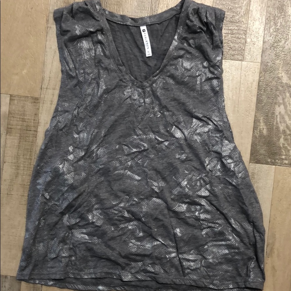 Fabletics Workout tank. Grey/Silver.